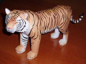 Papercraft imprimible y armable de un Tigre de Bengla / Bengal Tiger. Manualidades a Raudales.