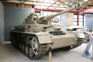 Papercraft recortable del Tanque Panzer IV. Manualidades a Raudales.