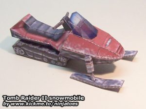 Papercraft recortable de Tom Raider de una motonieve. Manualidades a Raudales.