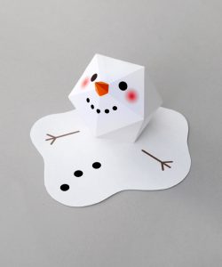 Papercraft imprimible y recortable de un Muñeco de nieve simpático. Manualidades a Raudales.